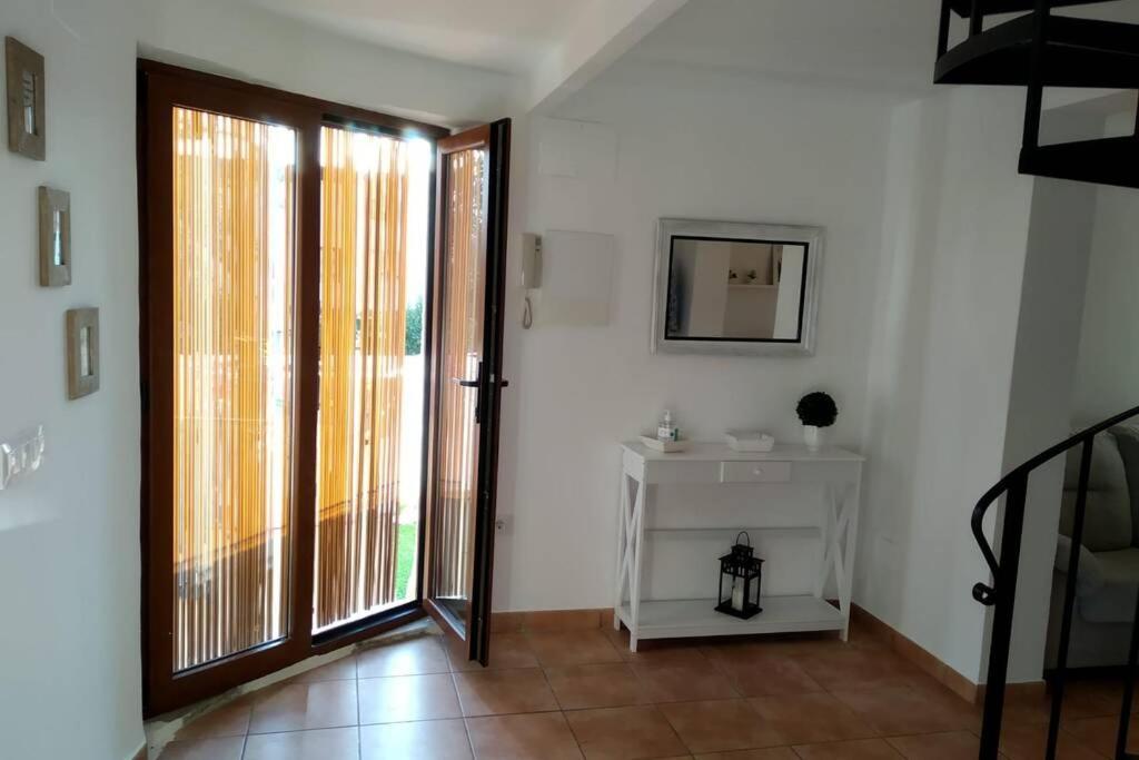 Apartamento Duplex. Muy Tranquilo. Terraza Y Bbq Apartman Denia Kültér fotó